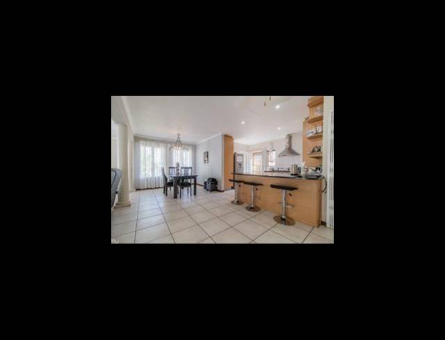 4 BEDROOM HOUSE FOR SALE IN GLENVISTA